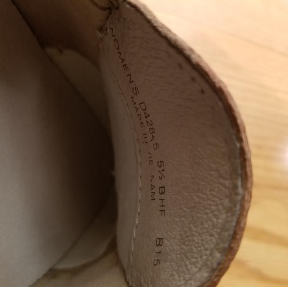 Cole Haan Nude Patent Pinch Maine Classic Loafer - Picture 6 of 10